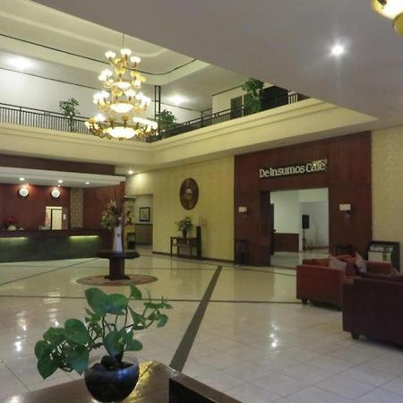 Insumo Palace Hotels & Resorts Kediri  Εξωτερικό φωτογραφία