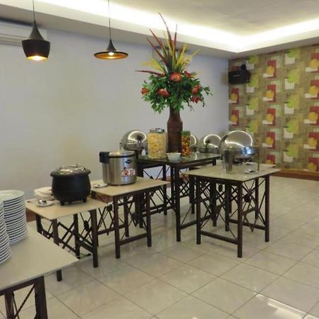 Insumo Palace Hotels & Resorts Kediri  Εξωτερικό φωτογραφία