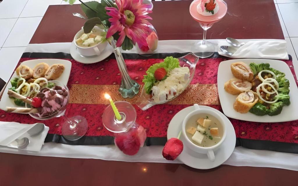 Insumo Palace Hotels & Resorts Kediri  Εξωτερικό φωτογραφία